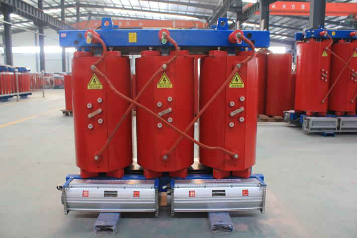 一般北京創(chuàng)聯(lián)匯通電氣全鋁的干式變壓器800kva價(jià)格是33900元，全銅的800kva干式變壓器價(jià)格是65000元。